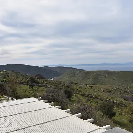Luxury Kea With Private Pool, Basketball Court & Stunning Views Near The Port Vourkárion