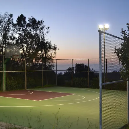 Βίλα Luxury Kea With Private Pool, Basketball Court & Stunning Views Near The Port Vourkárion