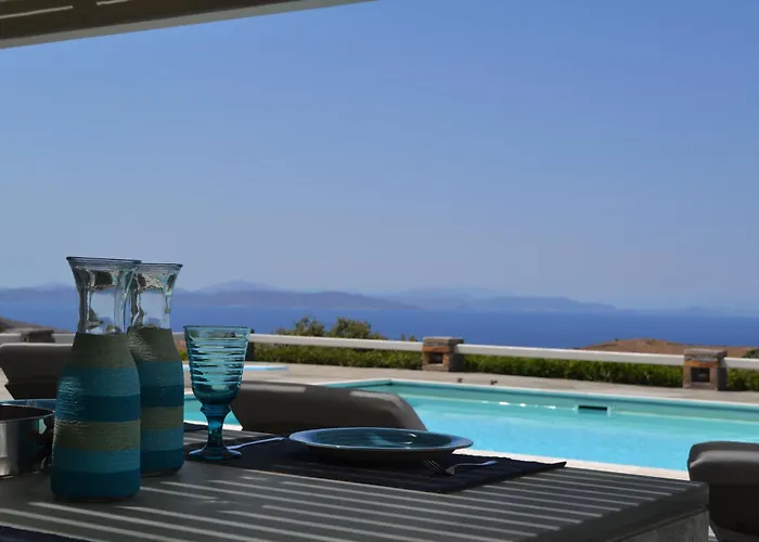 Luxury Kea With Private Pool, Basketball Court & Stunning Views Near The Port Вилла Vourkari