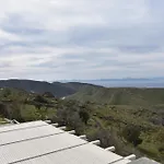 Luxury Kea With Private Pool, Basketball Court & Stunning Views Near The Port Vourkárion