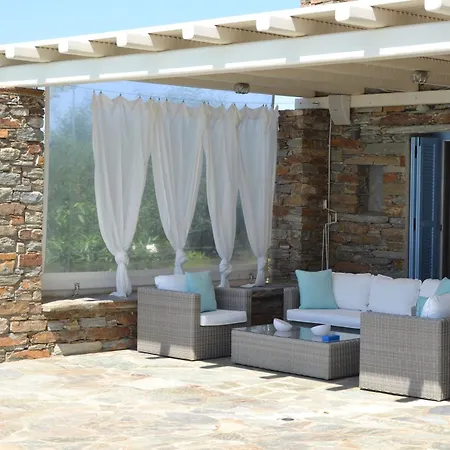 Luxury Kea With Private Pool, Basketball Court & Stunning Views Near The Port וילה Vourkárion