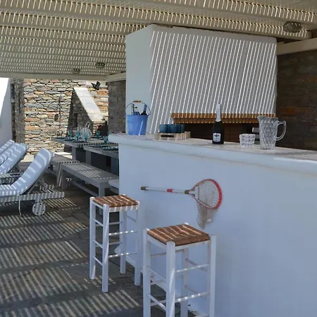 Luxury Kea With Private Pool, Basketball Court & Stunning Views Near The Port וילה