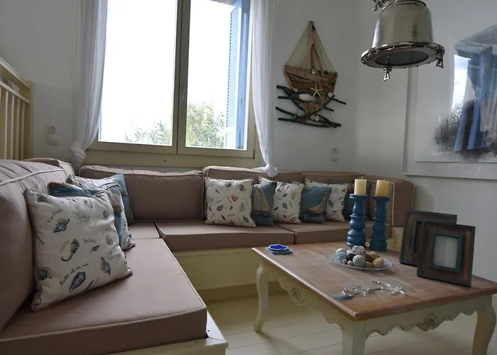 Luxury Kea With Private Pool, Basketball Court & Stunning Views Near The Port * Vourkari