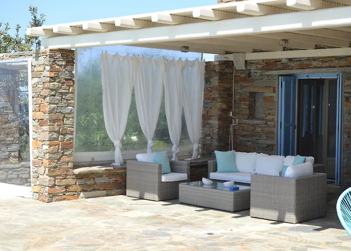 Luxury Kea With Private Pool, Basketball Court & Stunning Views Near The Port Villa Vourkari